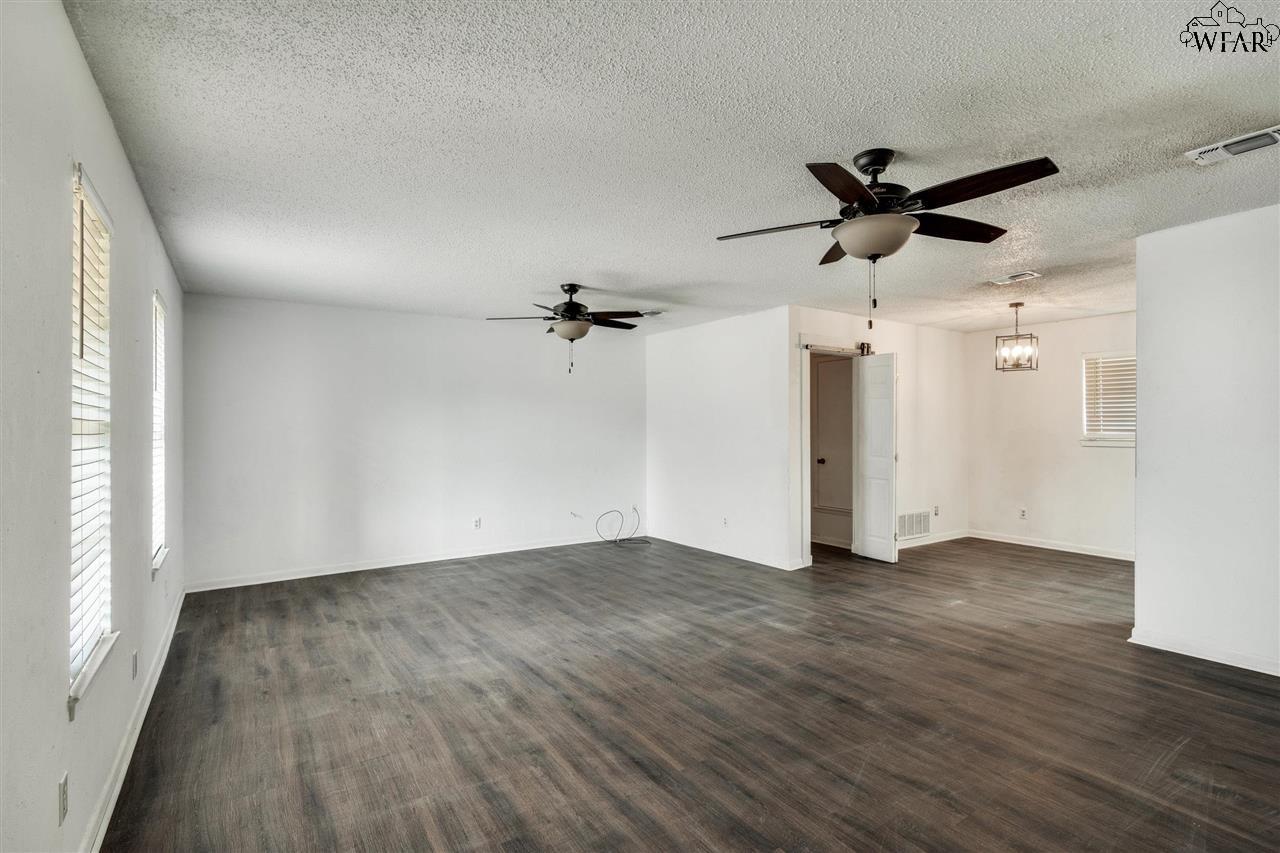 5140 Kingston Drive, Wichita Falls, Texas image 5