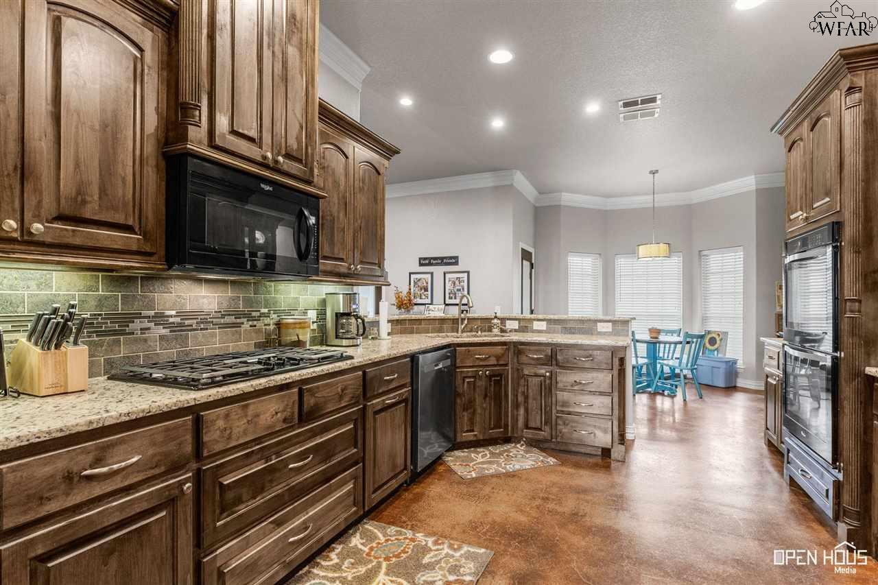 1010 Vineyard Lane, Henrietta, Texas image 5