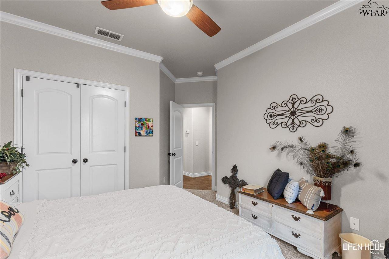 1010 Vineyard Lane, Henrietta, Texas image 11