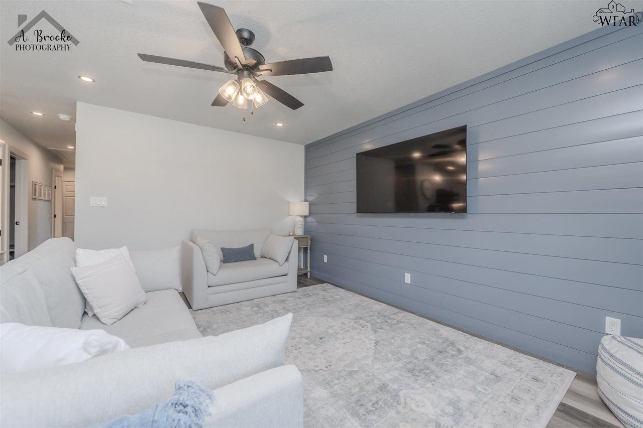 1304 E Spring Street, Henrietta, Texas image 11