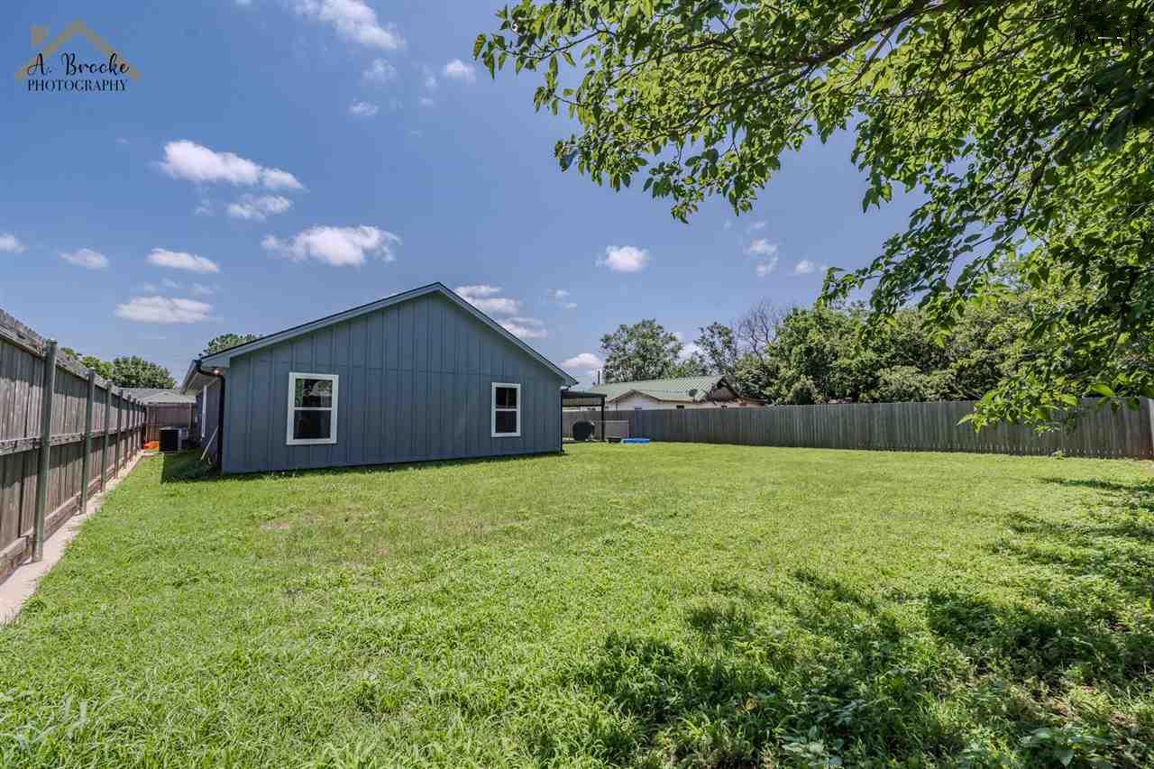 1304 E Spring Street, Henrietta, Texas image 30