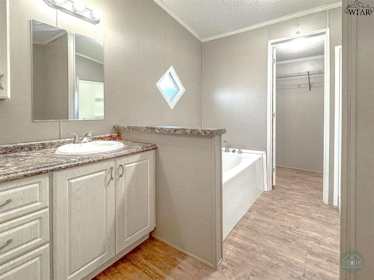 3617 Kelly Street, Vernon, Texas image 12