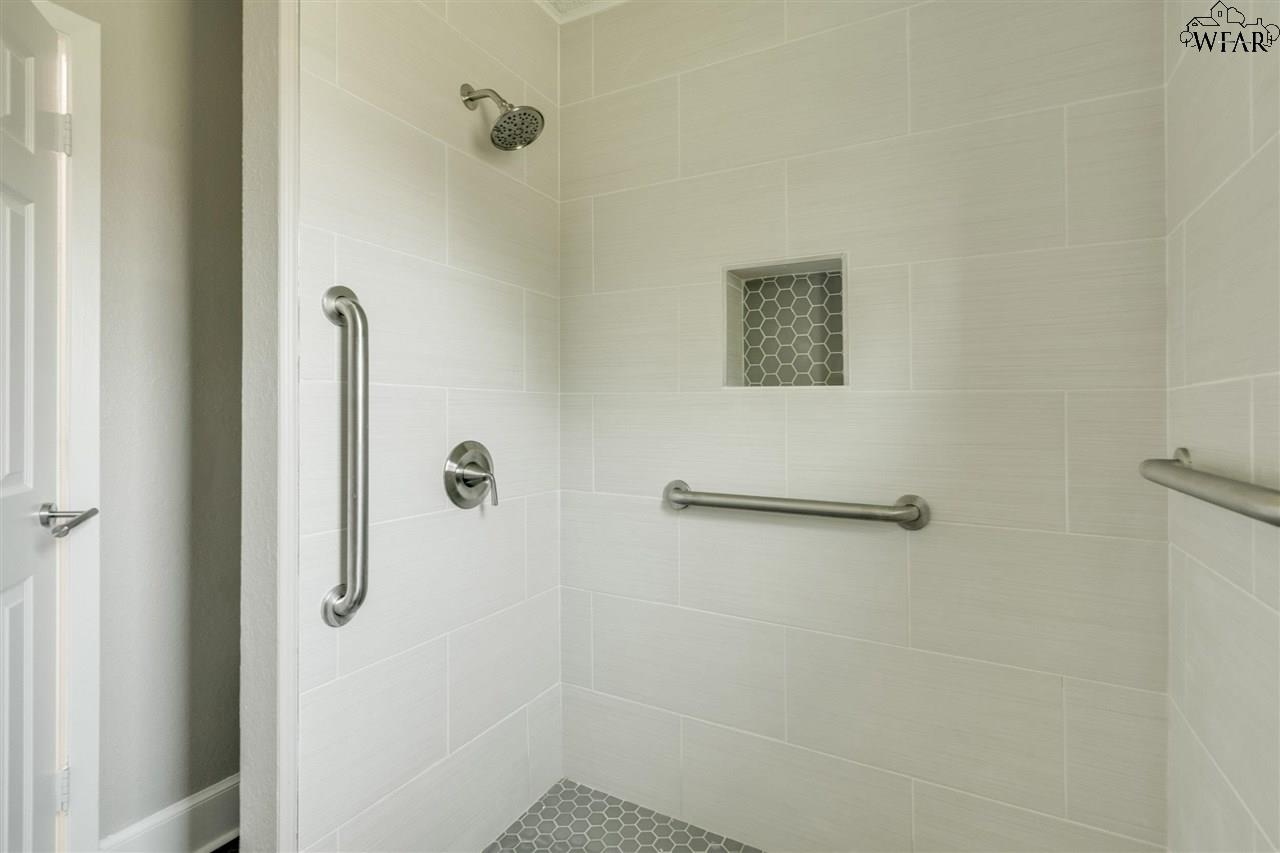 1631 Grandview East, Wichita Falls, Texas image 21