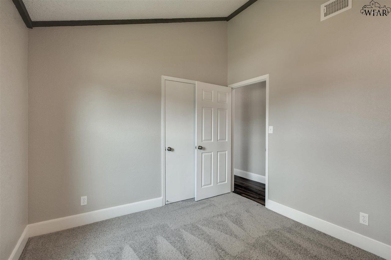 1631 Grandview East, Wichita Falls, Texas image 17