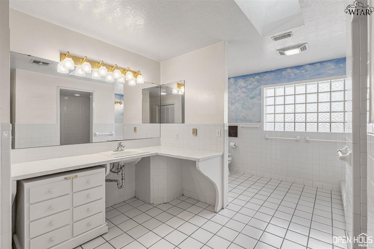 1704 Hursh Avenue, Wichita Falls, Texas image 17