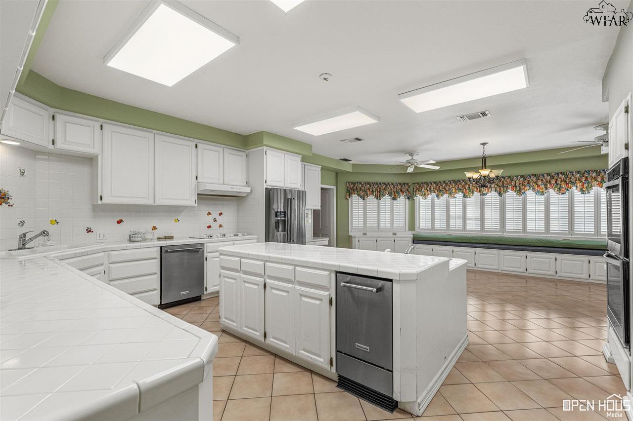 1704 Hursh Avenue, Wichita Falls, Texas image 7