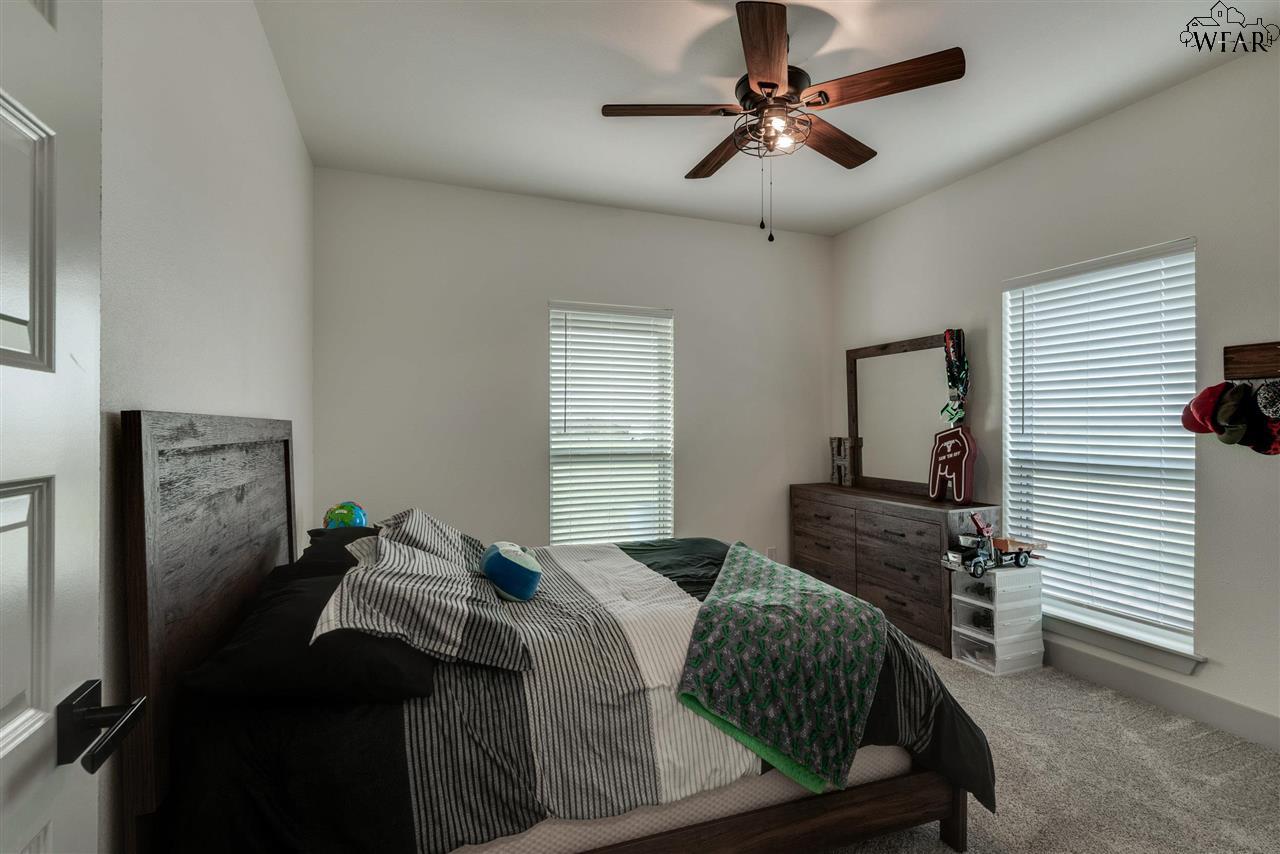 611 Andy Kenyon Road, Iowa Park, Texas image 18
