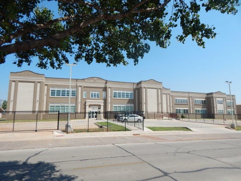 Homes For Sale - 1912 11th Street #ALAMO SCHOOL LOFTS<br/> Wichita County, Wichita Falls, TX 76301