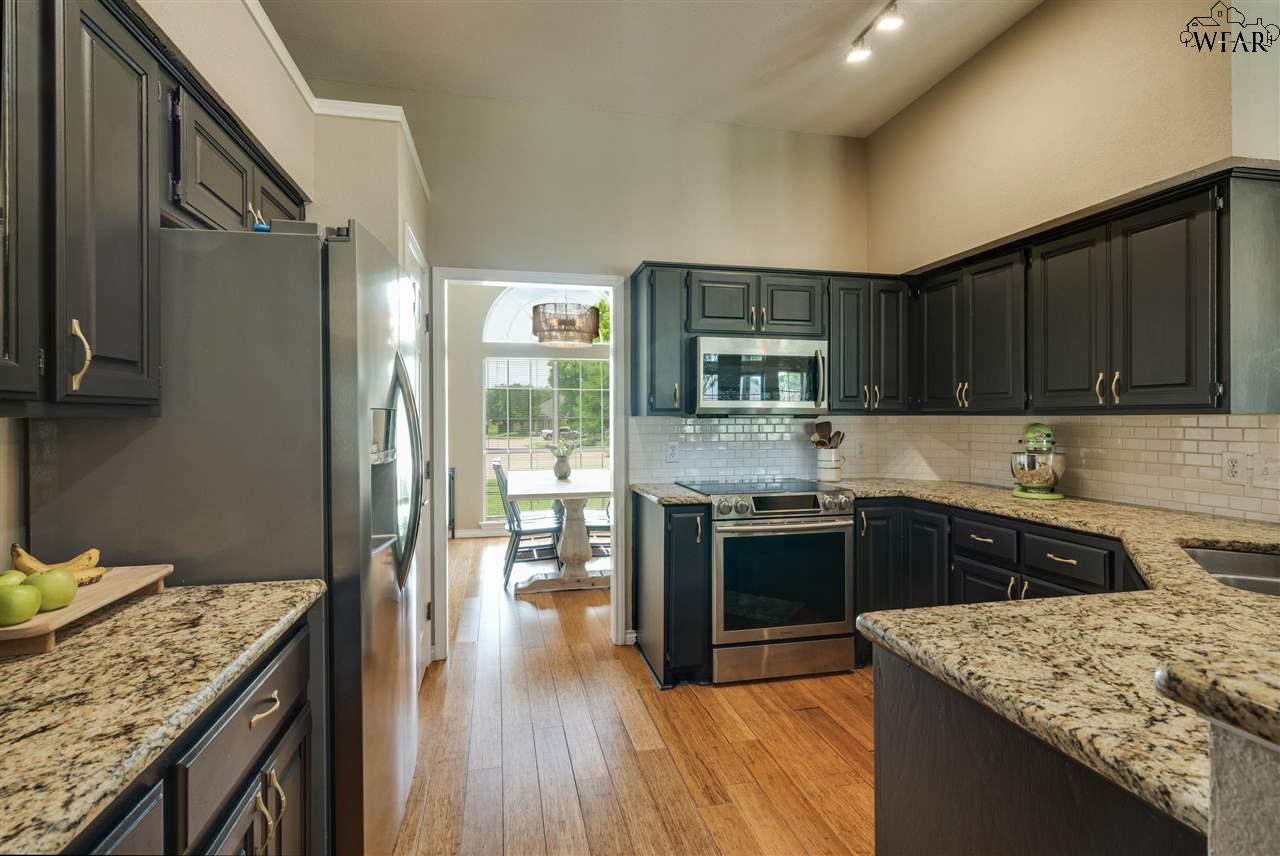 4502 Mallory Lane, Wichita Falls, Texas image 9