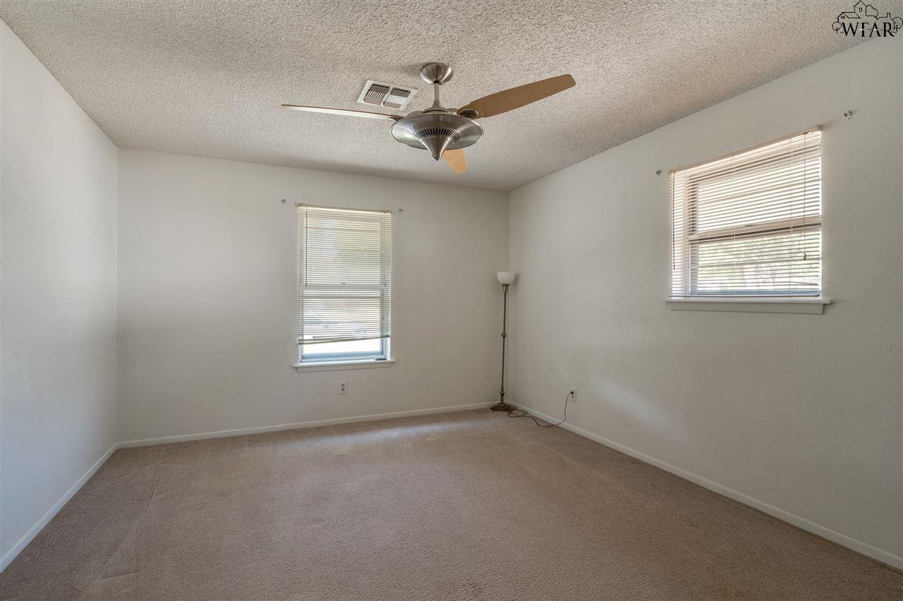 921 Kiowa Drive, Burkburnett, Texas image 18