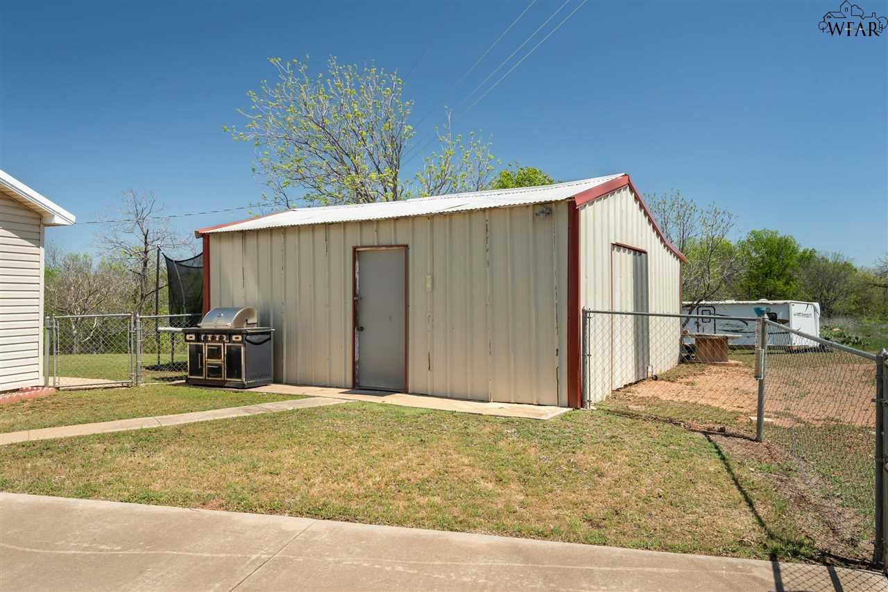 1538 S South Lake Road, Holliday, Texas image 3