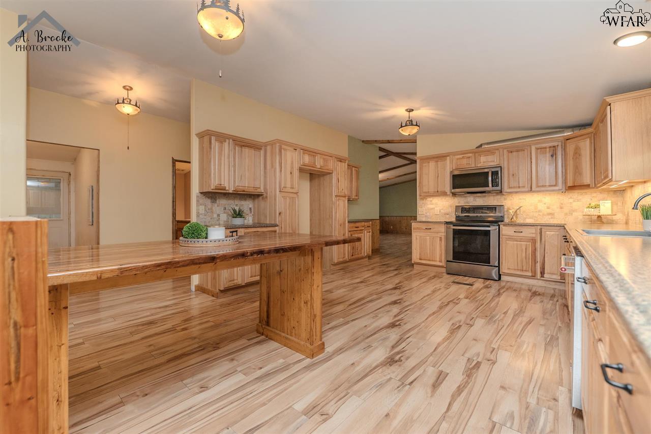 1405 S Fm 369, Burkburnett, Texas image 12