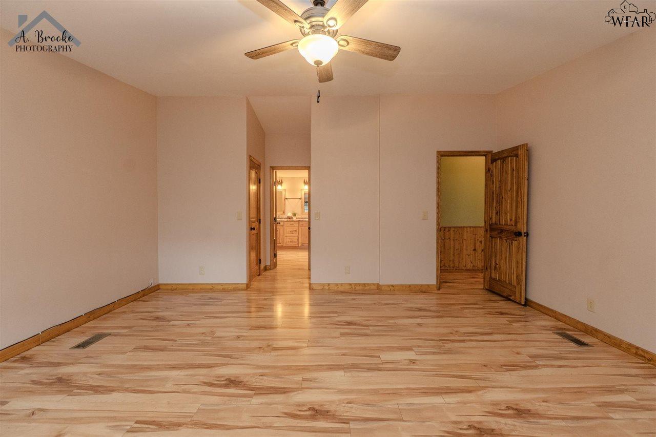 1405 S Fm 369, Burkburnett, Texas image 8