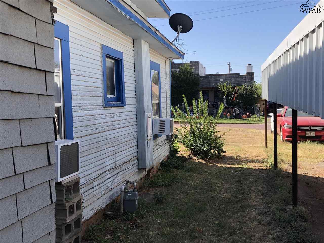 407 W Harrison Street, Electra, Texas image 4