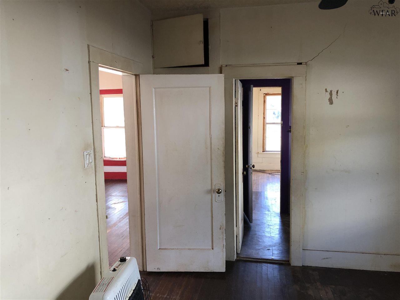 407 W Harrison Street, Electra, Texas image 15
