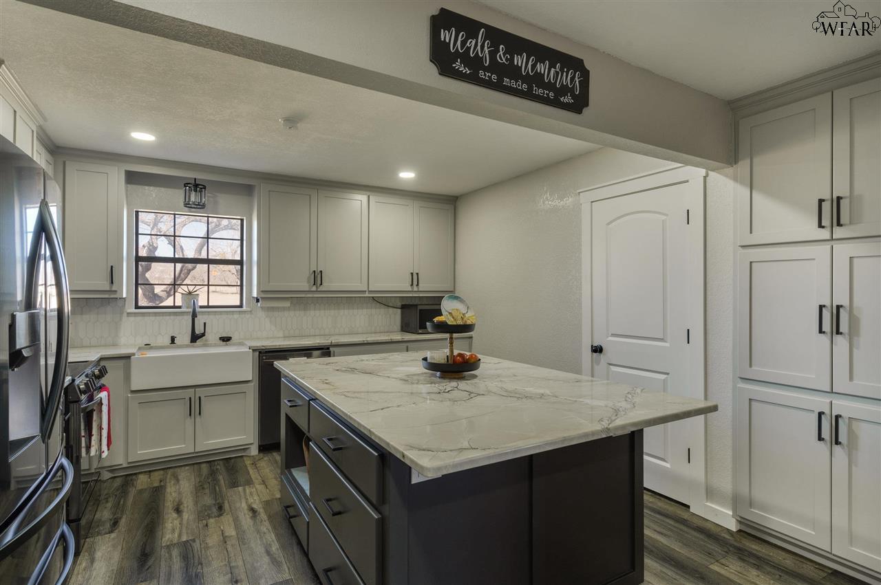 144 Crest Trail, Wichita Falls, Texas image 11