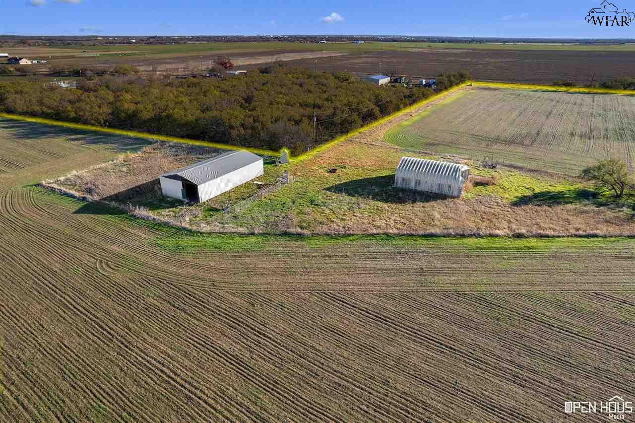 1318 S Bell Road, Iowa Park, Texas image 14