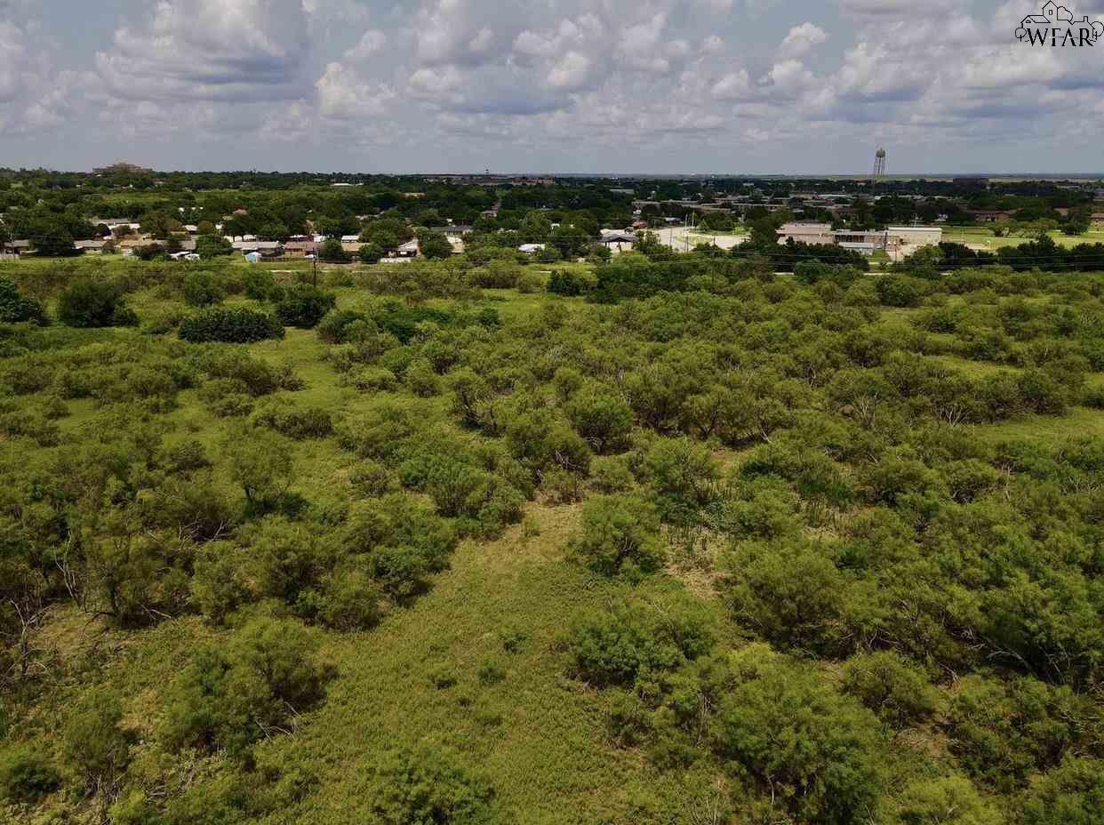 3901 Lenore Drive, Wichita Falls, Texas image 3