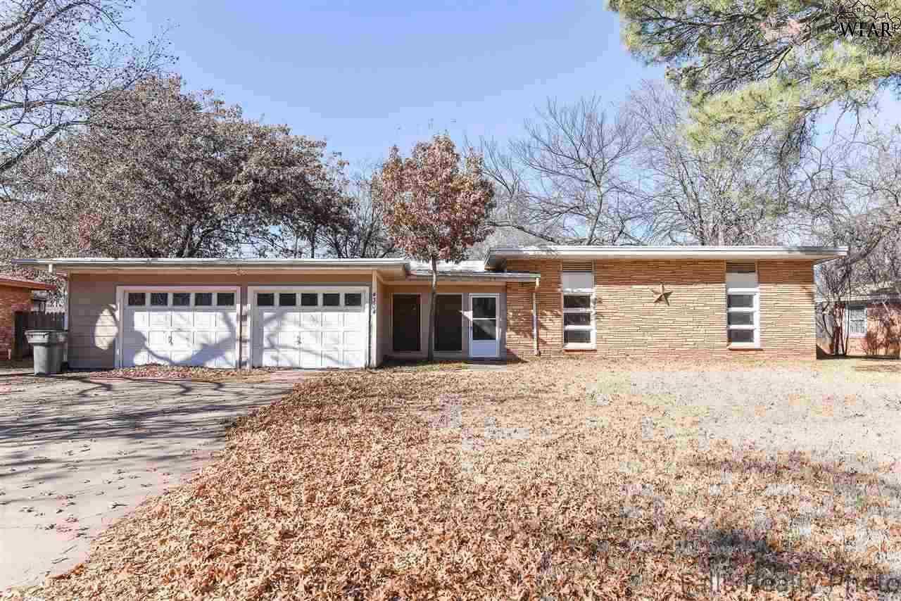 4304 Wynnwood Drive, Wichita Falls, Pennsylvania image 1