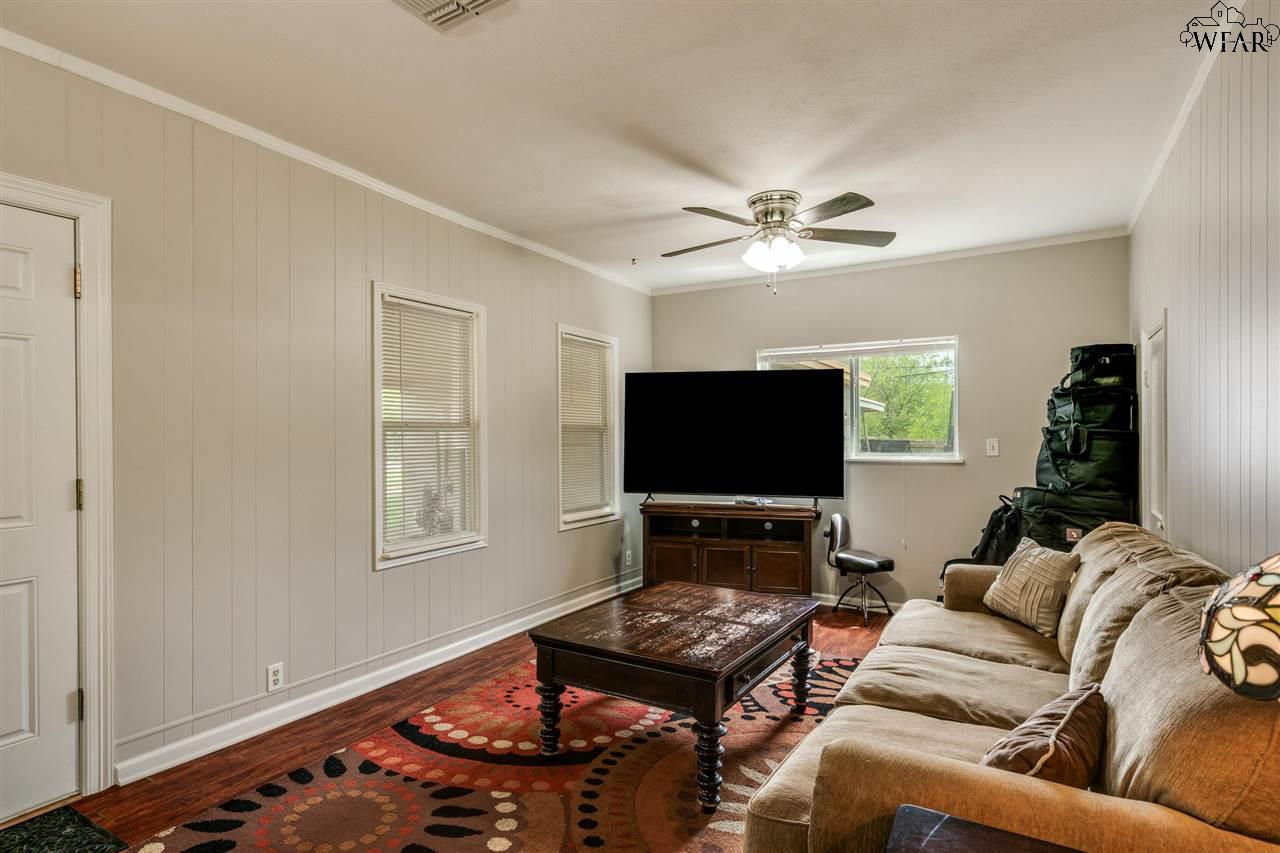 3103 Avenue Q, Wichita Falls, Pennsylvania image 3