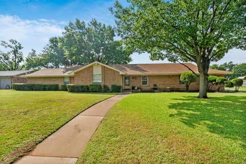 Homes For Sale - 2709 Amherst Drive<br/> Wichita County, Wichita Falls, TX 76308