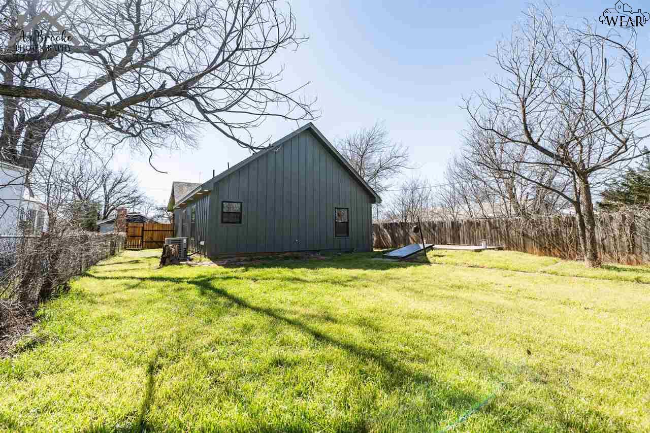102 W Magnolia Avenue, Iowa Park, Texas image 30