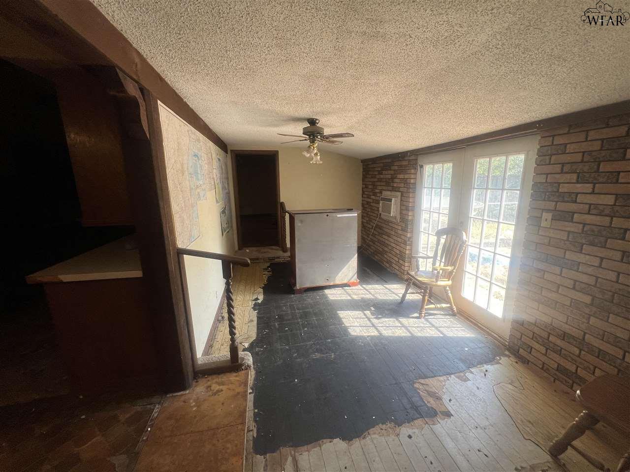 412 W Main Street, Archer City, Texas image 10