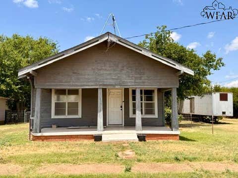 Homes For Sale - 805 N Waggoner Street<br/> Wichita County, Electra, TX 76360