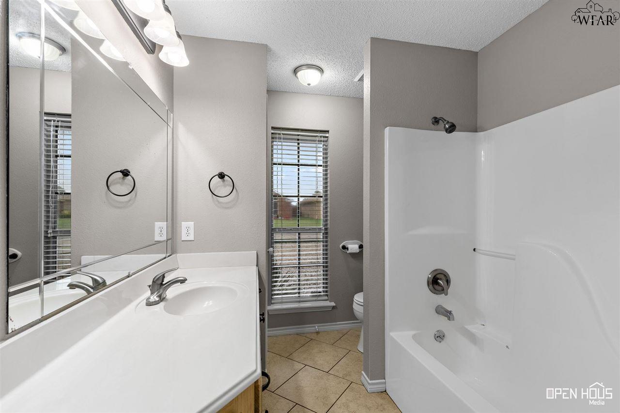 5509 Long Leaf Drive, Wichita Falls, Texas image 22