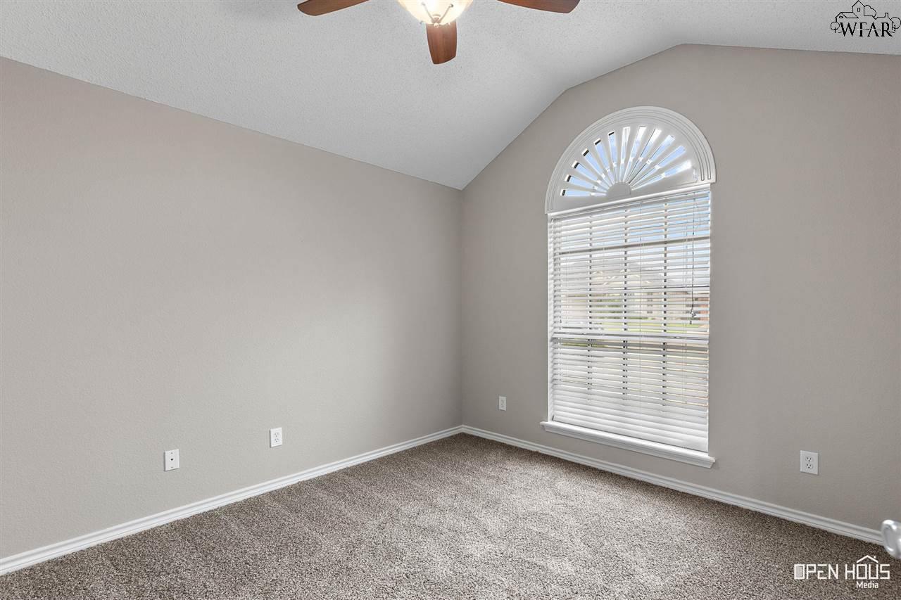 5509 Long Leaf Drive, Wichita Falls, Texas image 20