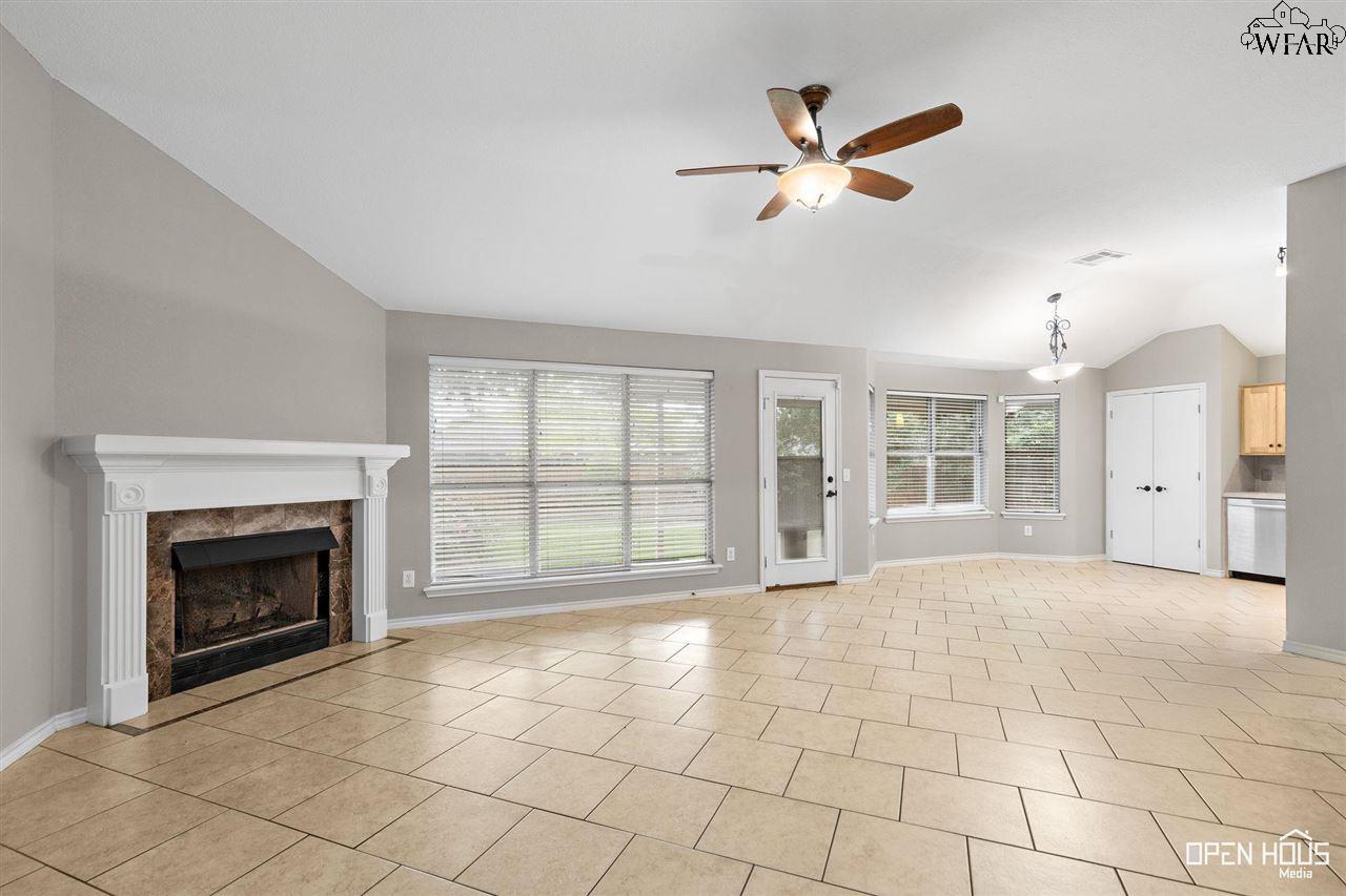 5509 Long Leaf Drive, Wichita Falls, Texas image 3