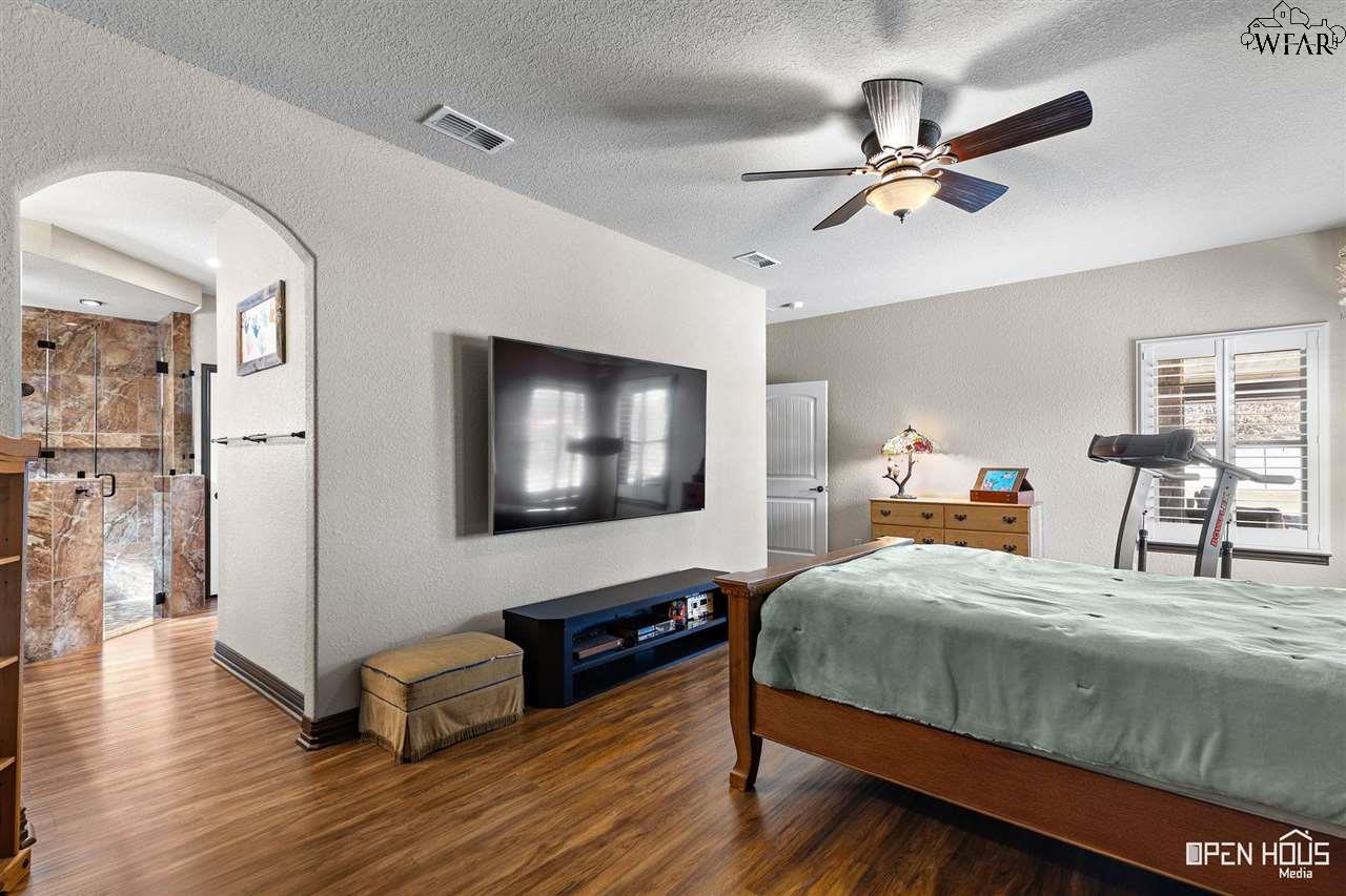 1105 N 1st Street, Iowa Park, Texas image 13