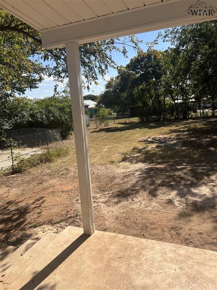 503 E Ruby Avenue, Iowa Park, Texas image 20