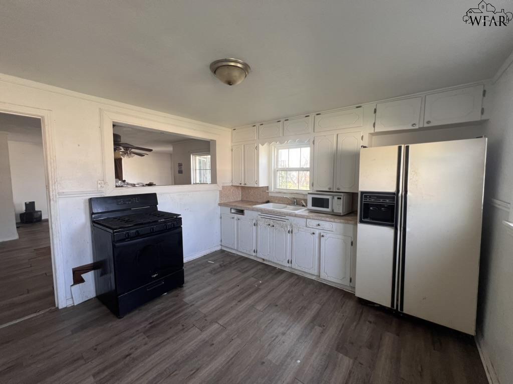 603 E Spring Street, Henrietta, Texas image 2