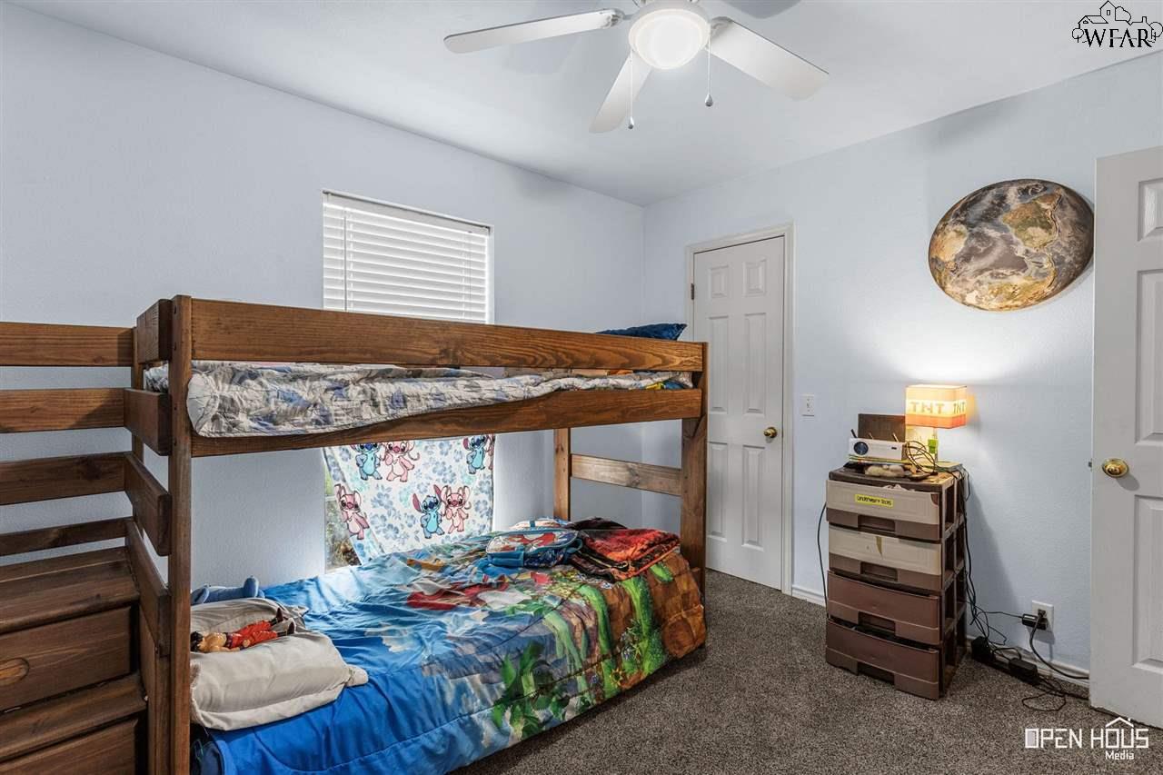 996 Coulter Drive, Burkburnett, Texas image 24