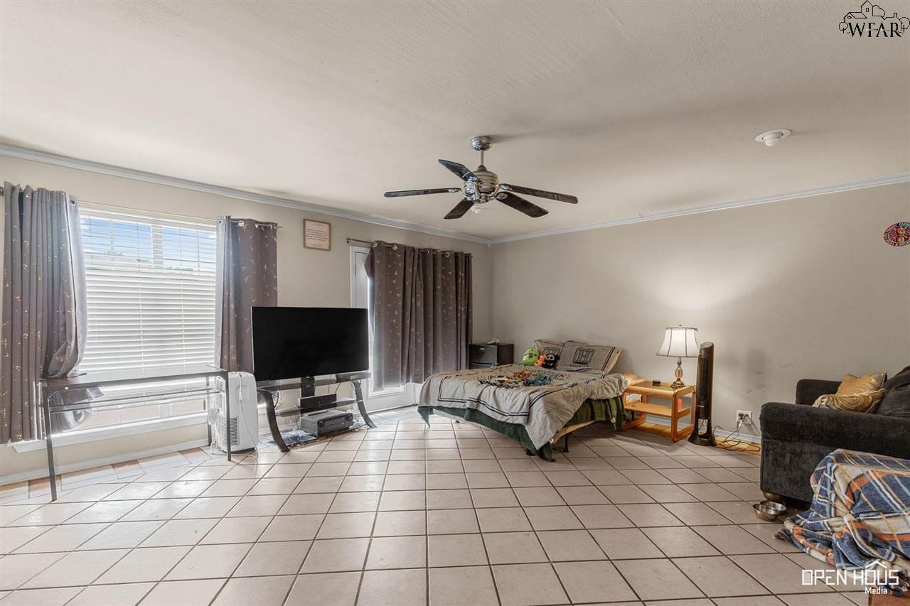 996 Coulter Drive, Burkburnett, Texas image 12