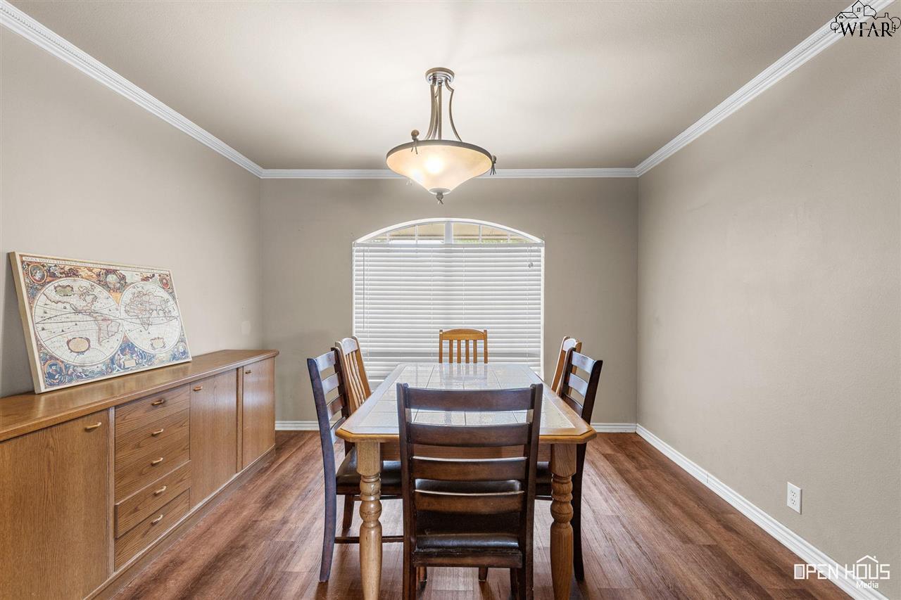 996 Coulter Drive, Burkburnett, Texas image 6