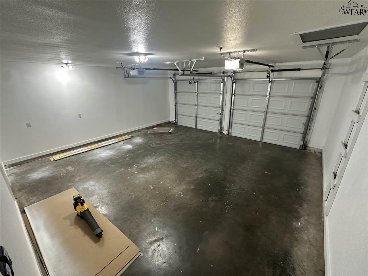 111 Eagles Nest Court, Holliday, Texas image 12