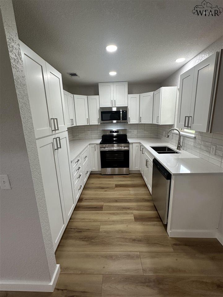 111 Eagles Nest Court, Holliday, Texas image 2