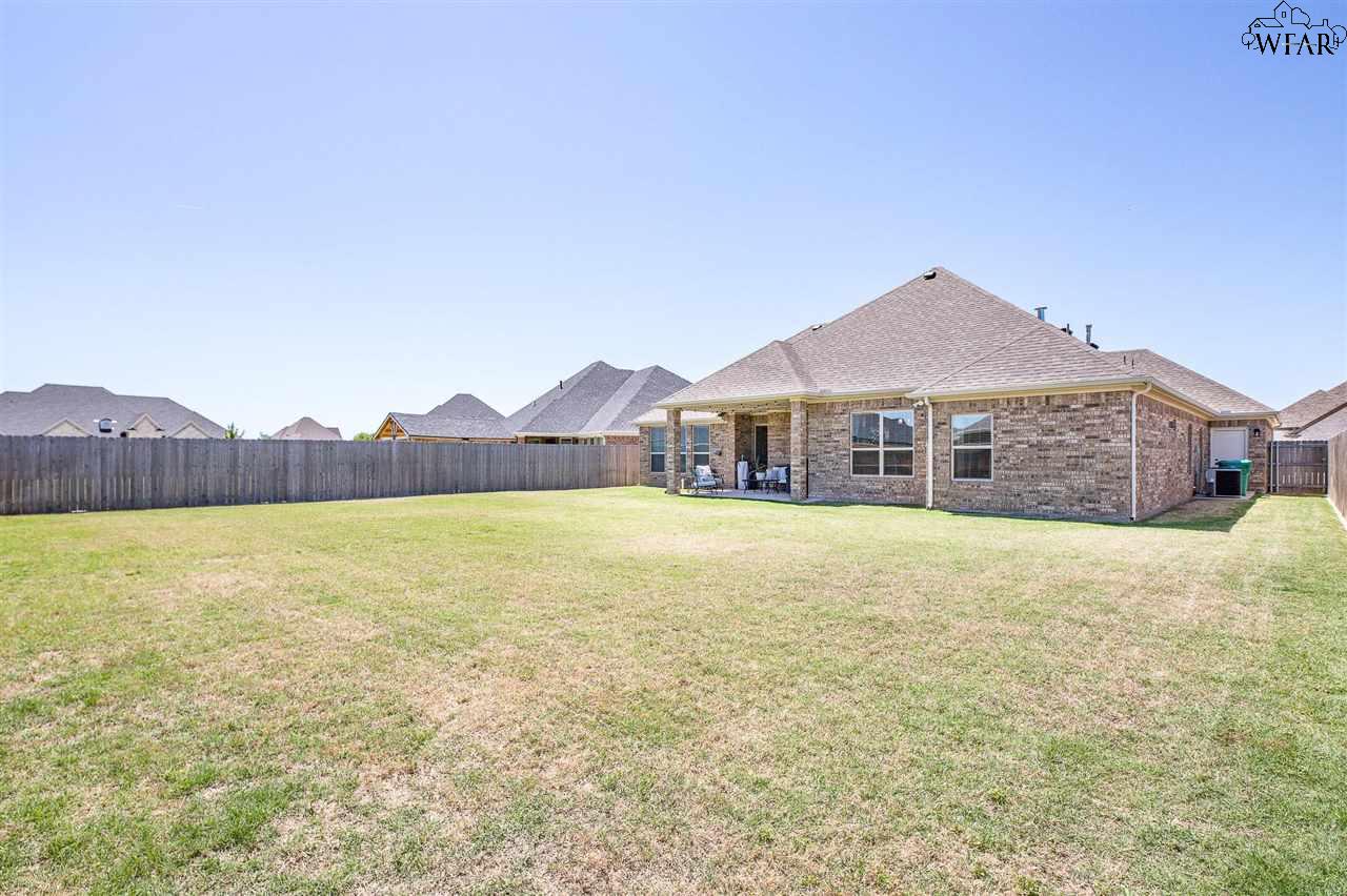 4811 Saddleback Lane, Wichita Falls, Texas image 30