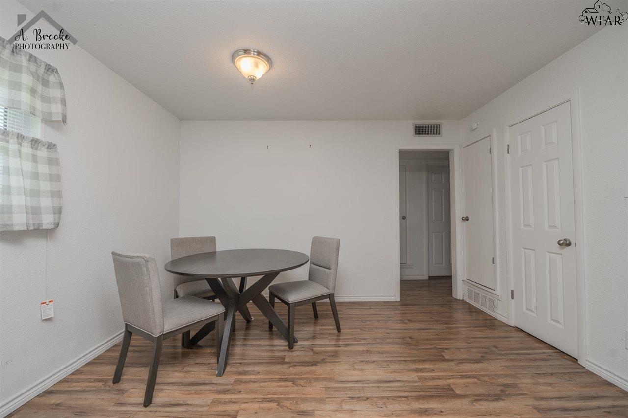 1100 W Cornelia Avenue, Iowa Park, Texas image 14