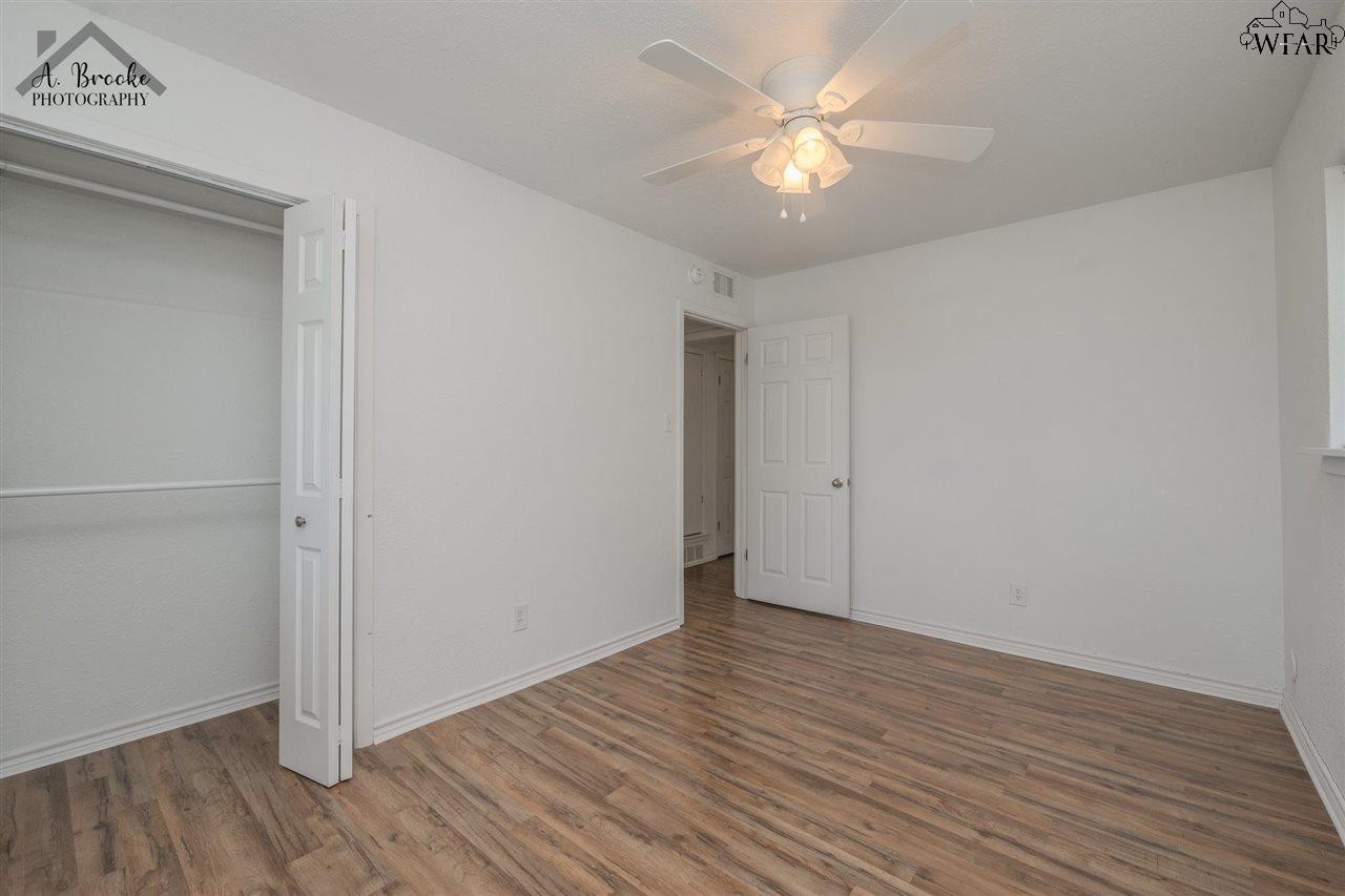 1100 W Cornelia Avenue, Iowa Park, Texas image 16