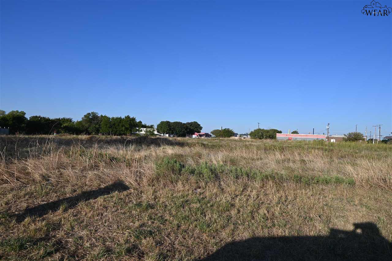 3500 Burkburnett Road, Wichita Falls, Texas image 6