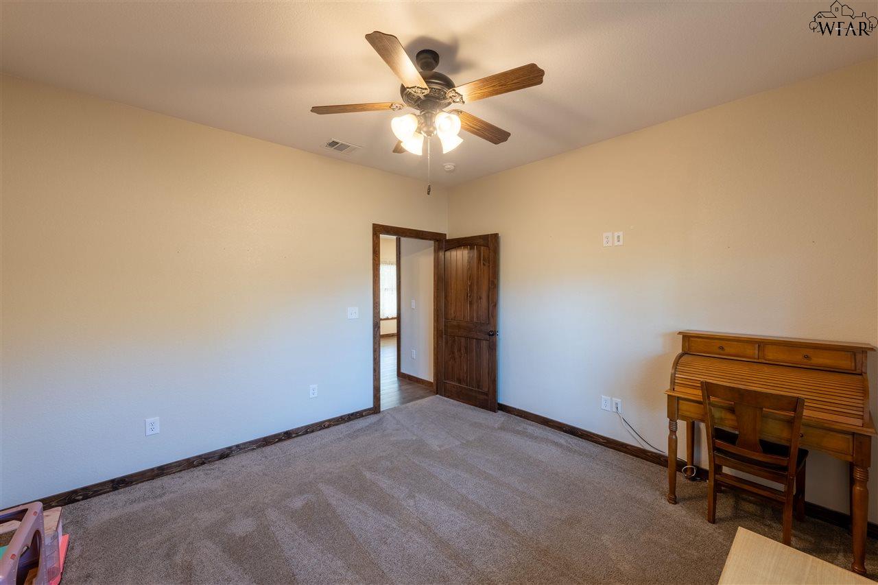 3634 Old Joy Shannon Rd, Henrietta, Texas image 20