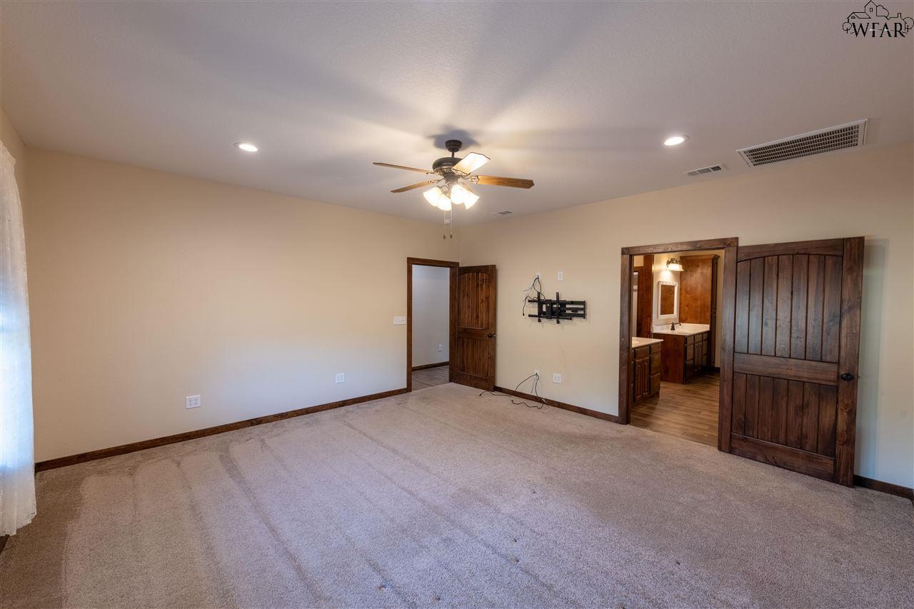 3634 Old Joy Shannon Rd, Henrietta, Texas image 12
