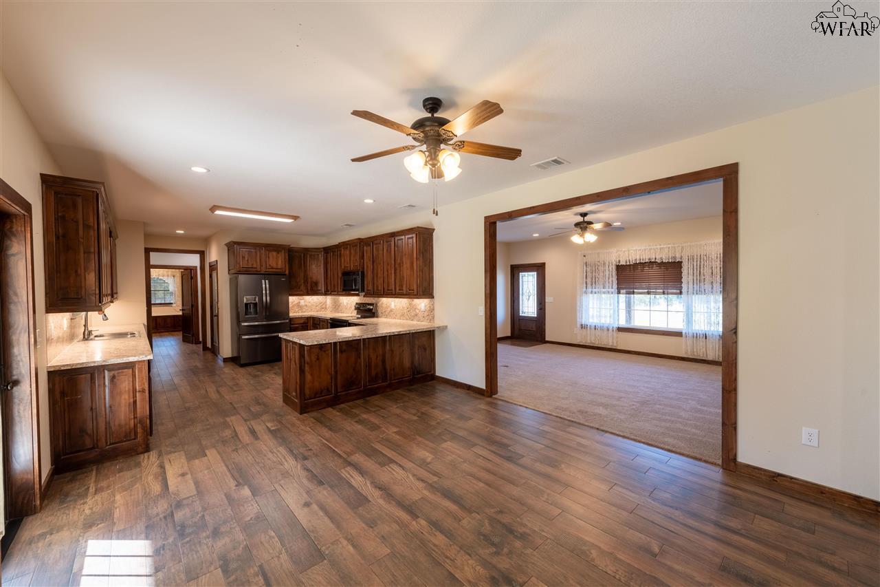3634 Old Joy Shannon Rd, Henrietta, Texas image 8