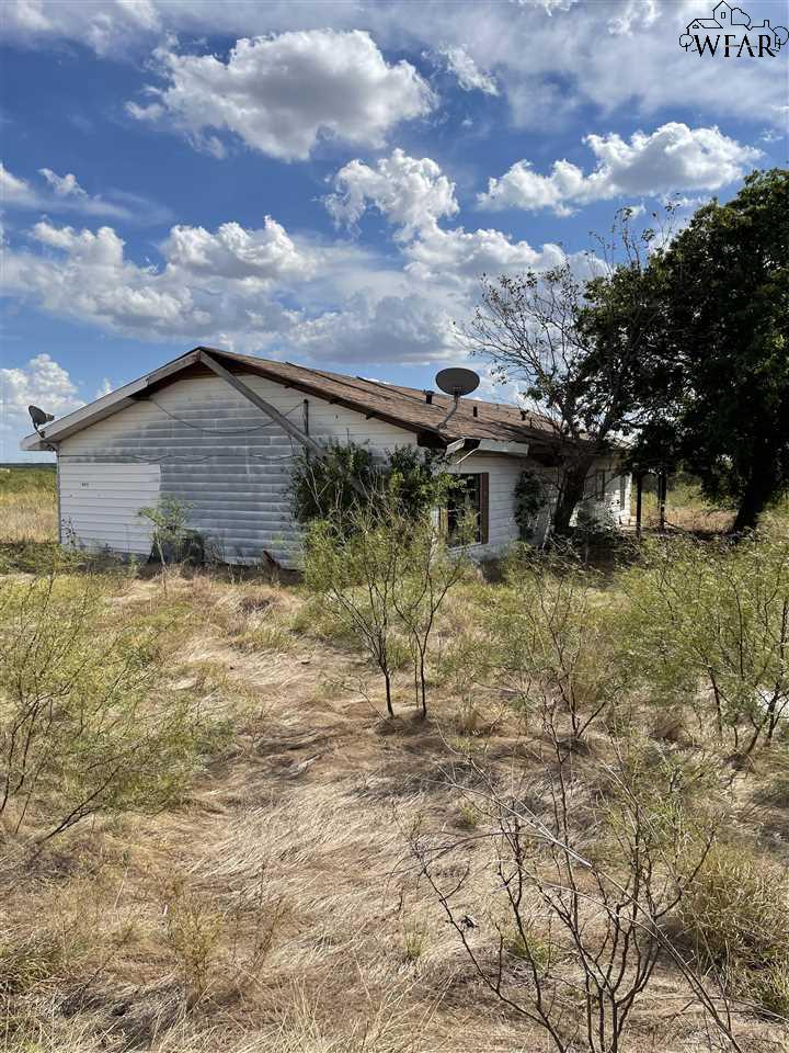 818 E Railroad Avenue, Electra, Texas image 12