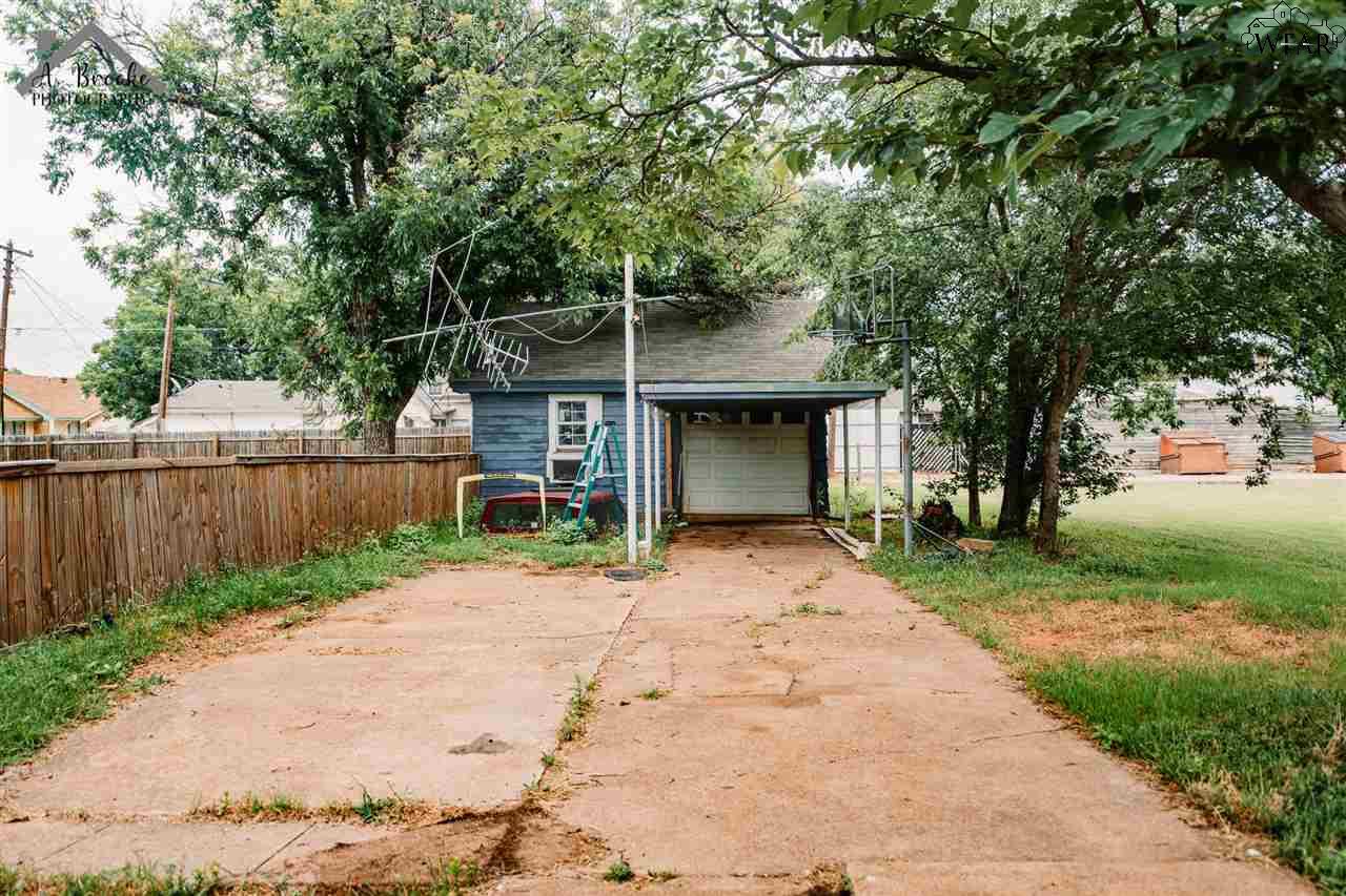 1305 Buchanan Street, Wichita Falls, Texas image 27