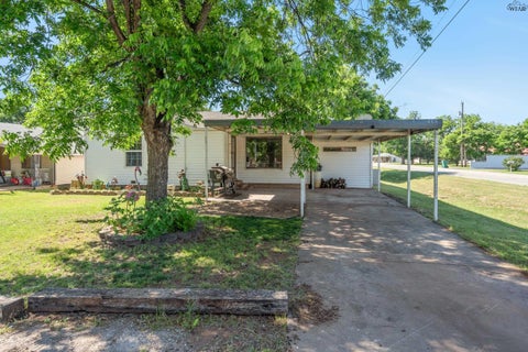 Homes For Sale - 415 W Aldine Street<br/> Wichita County, Iowa Park, TX 76367