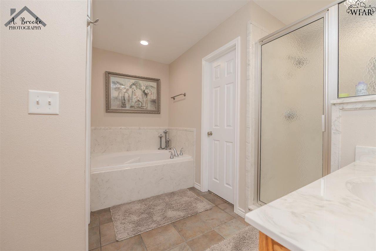 1102 Pheasant Lane, Burkburnett, Texas image 25